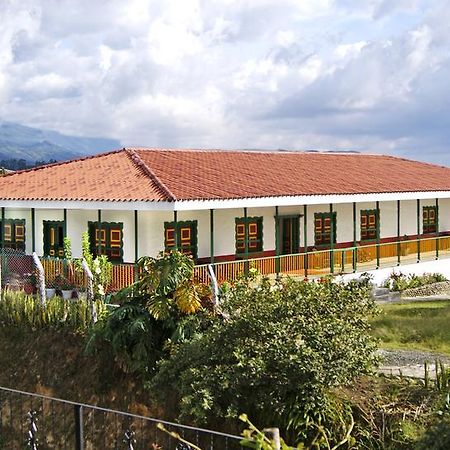 Hostal Casa De Los Taitas Саленто Экстерьер фото