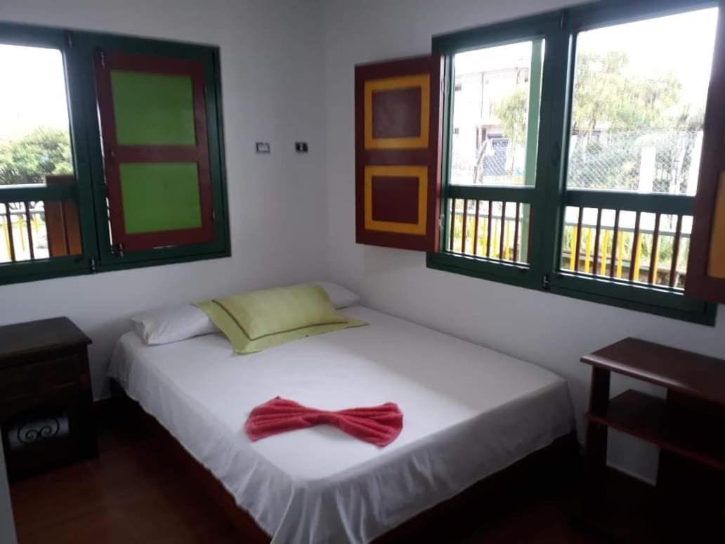 Hostal Casa De Los Taitas Саленто Экстерьер фото