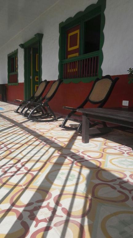 Hostal Casa De Los Taitas Саленто Экстерьер фото