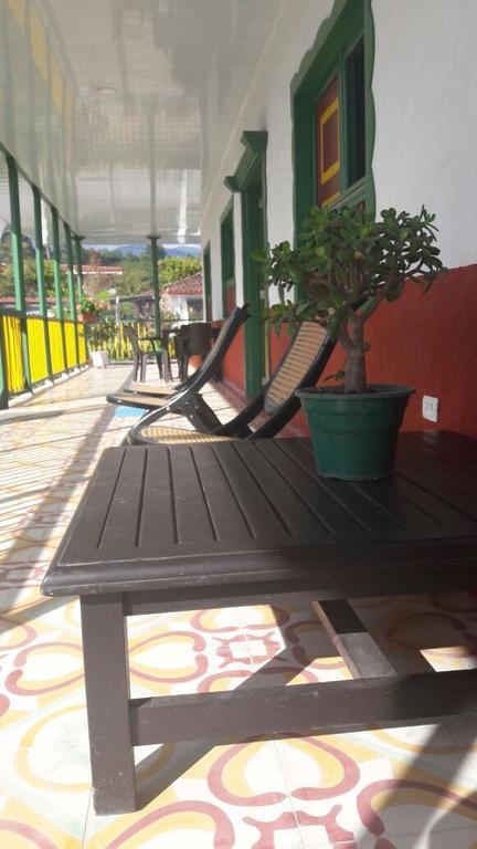 Hostal Casa De Los Taitas Саленто Экстерьер фото
