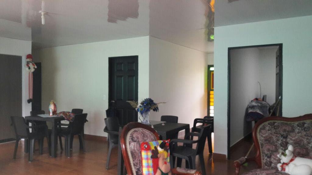 Hostal Casa De Los Taitas Саленто Экстерьер фото