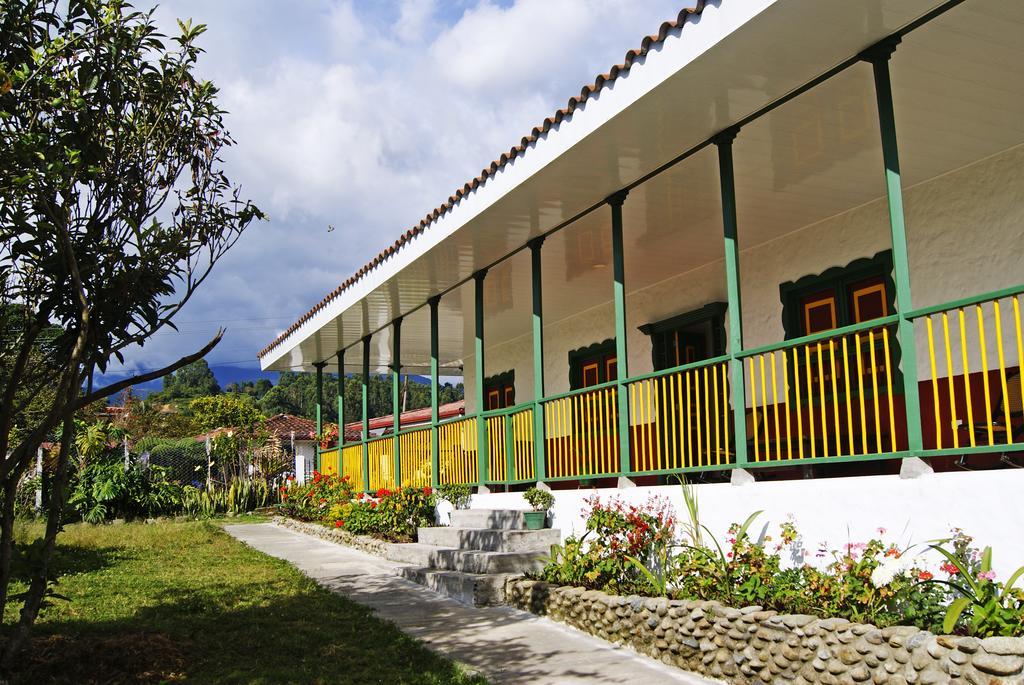 Hostal Casa De Los Taitas Саленто Экстерьер фото