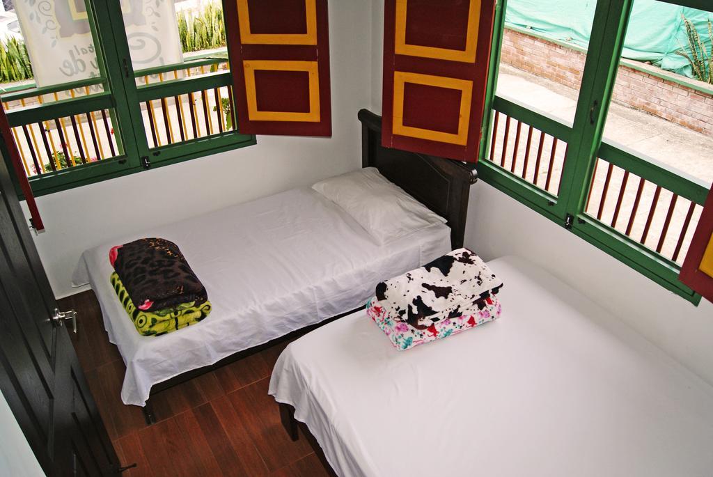 Hostal Casa De Los Taitas Саленто Экстерьер фото