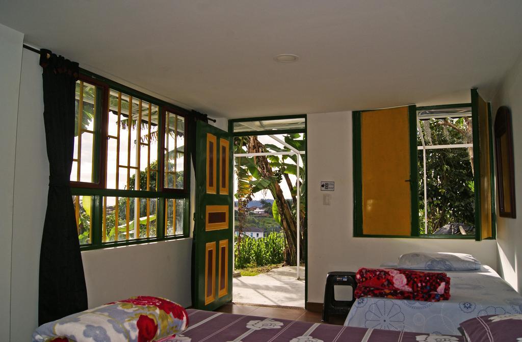 Hostal Casa De Los Taitas Саленто Экстерьер фото